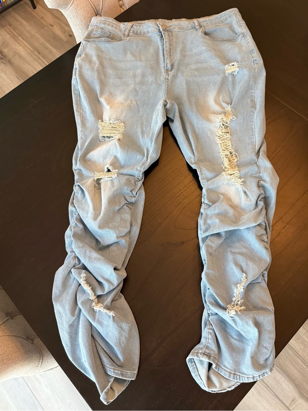 SHEIN Curve 4XL Distressed Ruched Jeans Light Wash Women’s Denim